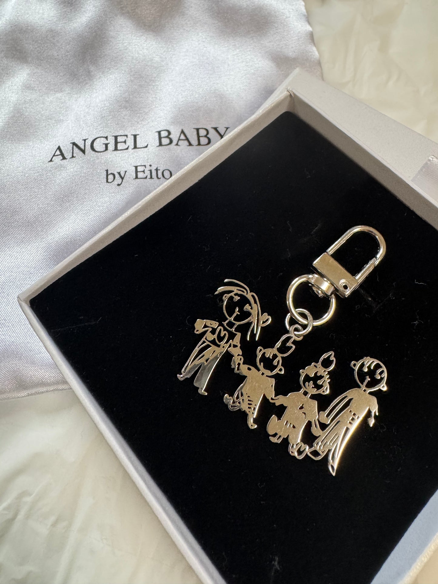 子供の絵をキーホルダーに。(母の日、父の日、敬老の日ギフトにも)